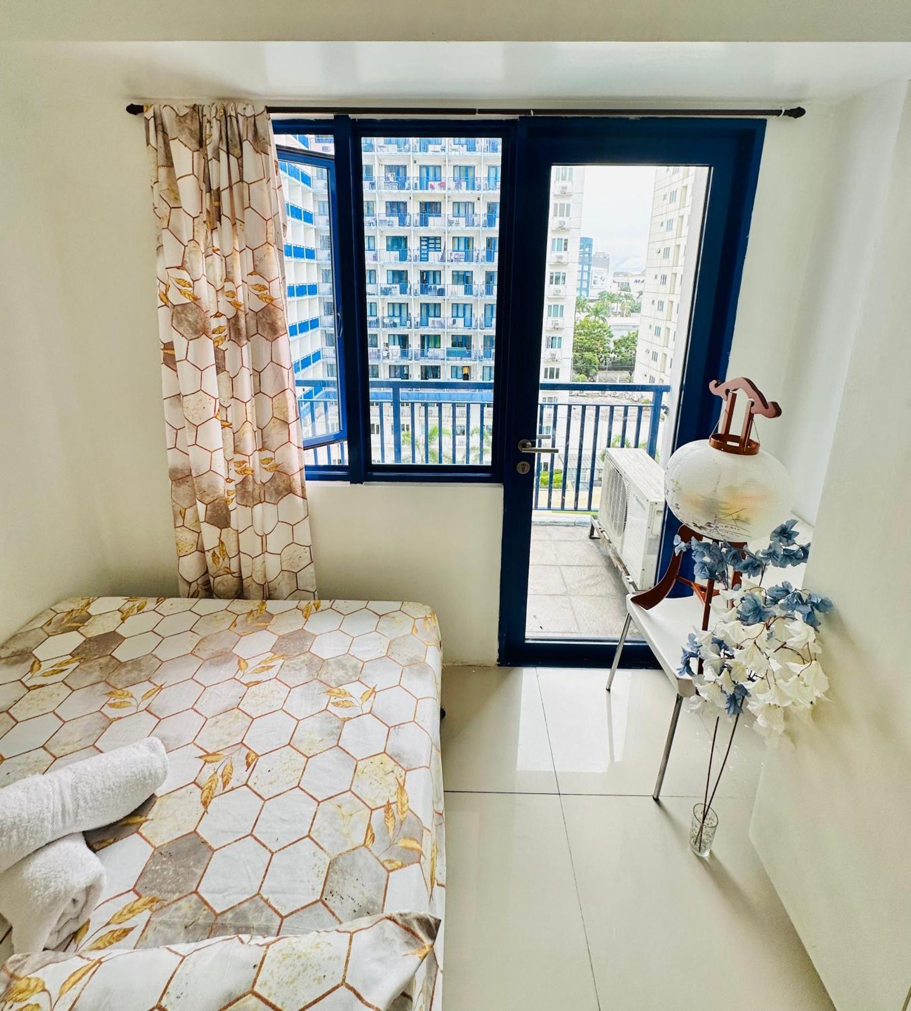 Sea 2-Br Unit With Free Parking Near Mall Of Asia Pasay Extérieur photo