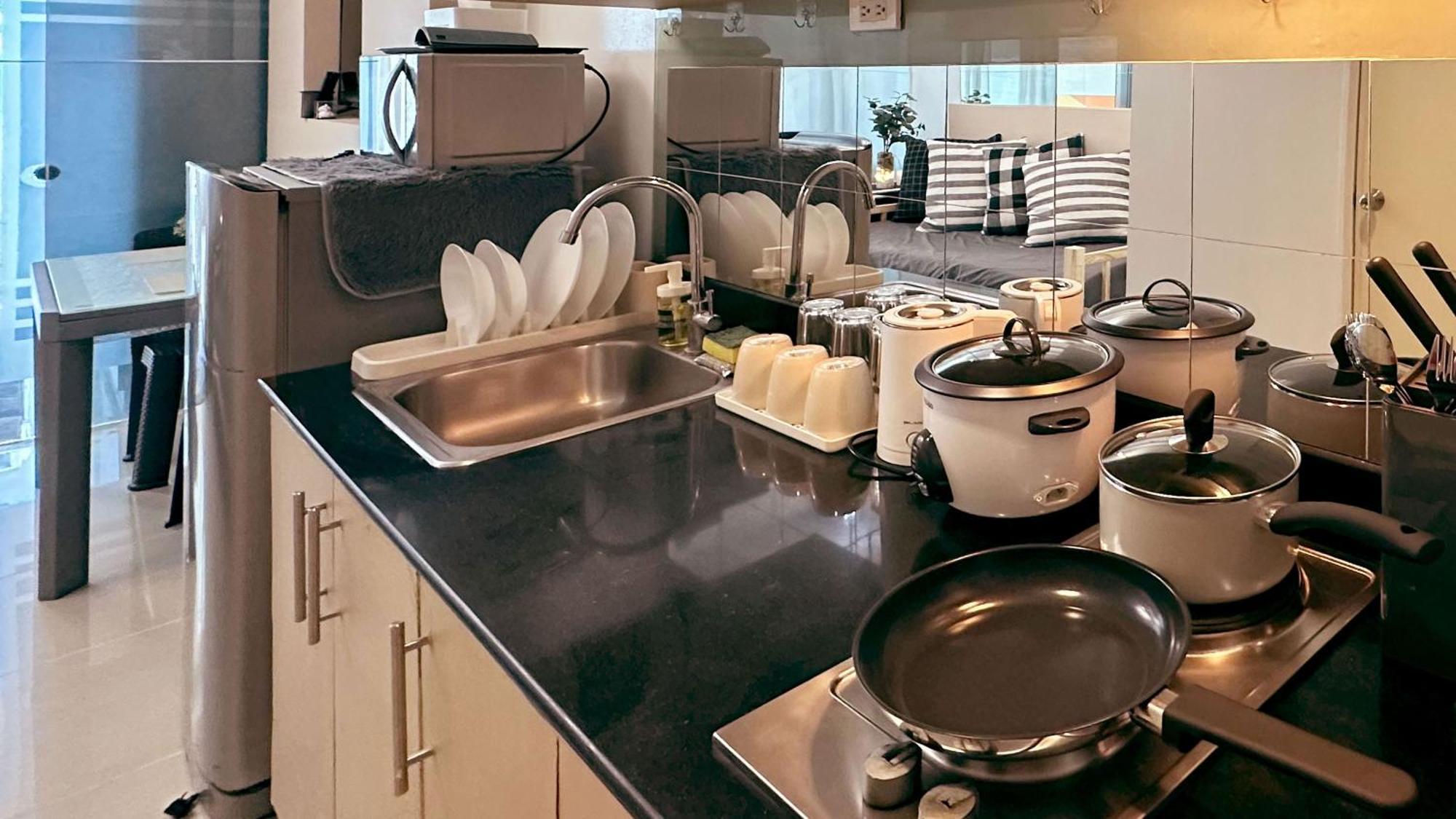 Sea 2-Br Unit With Free Parking Near Mall Of Asia Pasay Extérieur photo